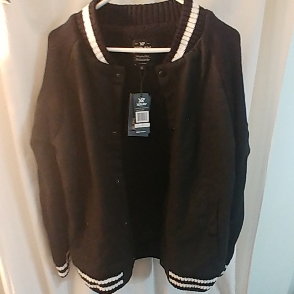 Black button up light weight jacket